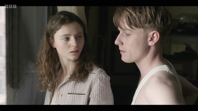 Life_After_Life_S01E03_mkv9294.jpg