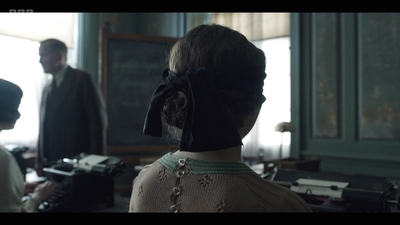 Life_After_Life_S01E03_mkv9339.jpg
