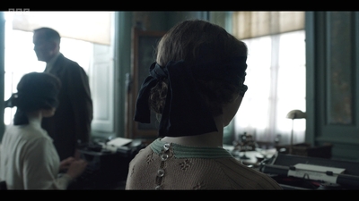 Life_After_Life_S01E03_mkv9340.jpg