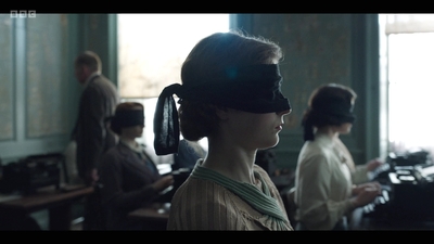Life_After_Life_S01E03_mkv9346.jpg