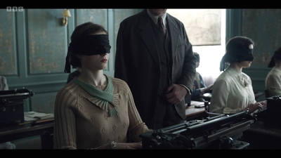 Life_After_Life_S01E03_mkv9362.jpg