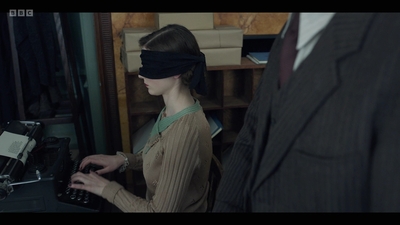 Life_After_Life_S01E03_mkv9368.jpg