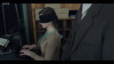 Life_After_Life_S01E03_mkv9372.jpg