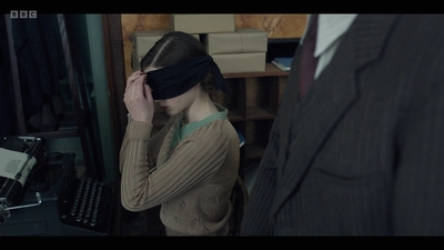 Life_After_Life_S01E03_mkv9374.jpg