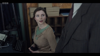 Life_After_Life_S01E03_mkv9383.jpg