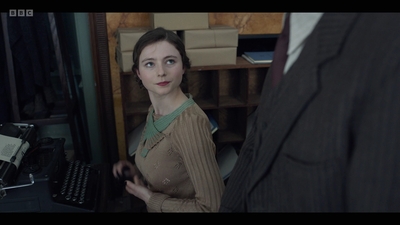 Life_After_Life_S01E03_mkv9384.jpg