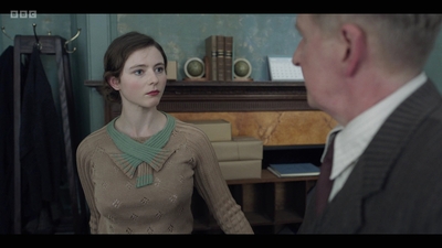 Life_After_Life_S01E03_mkv9387.jpg