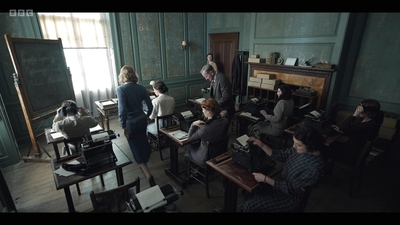 Life_After_Life_S01E03_mkv9393.jpg