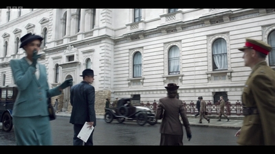 Life_After_Life_S01E03_mkv9410.jpg