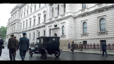 Life_After_Life_S01E03_mkv9416.jpg