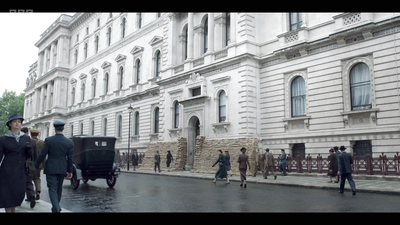 Life_After_Life_S01E03_mkv9417.jpg