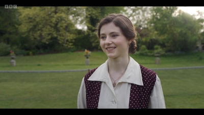 Life_After_Life_S01E03_mkv9460.jpg