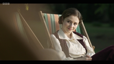 Life_After_Life_S01E03_mkv9479.jpg