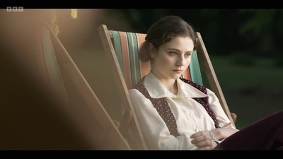 Life_After_Life_S01E03_mkv9530.jpg