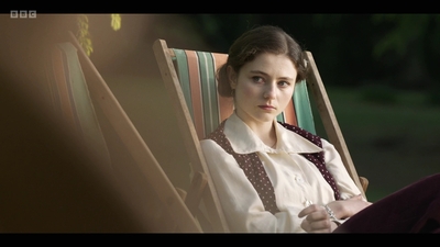 Life_After_Life_S01E03_mkv9532.jpg