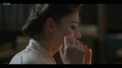 Life_After_Life_S01E03_mkv9575.jpg