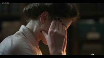 Life_After_Life_S01E03_mkv9577.jpg