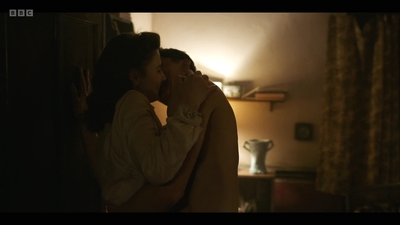 Life_After_Life_S01E03_mkv9599.jpg