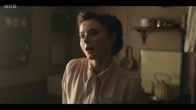 Life_After_Life_S01E03_mkv9635.jpg
