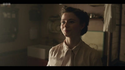 Life_After_Life_S01E03_mkv9636.jpg
