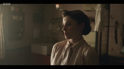Life_After_Life_S01E03_mkv9661.jpg