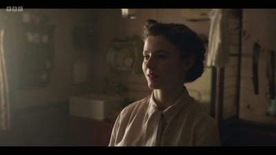Life_After_Life_S01E03_mkv9672.jpg
