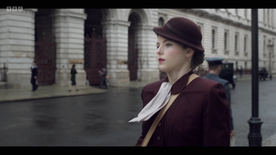 Life_After_Life_S01E03_mkv9682.jpg
