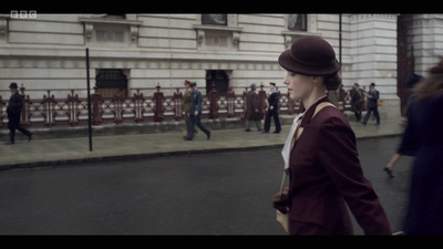 Life_After_Life_S01E03_mkv9688.jpg