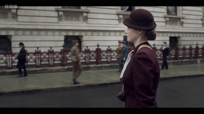 Life_After_Life_S01E03_mkv9691.jpg