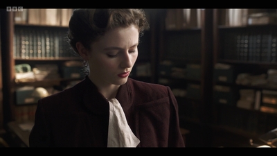 Life_After_Life_S01E03_mkv9800.jpg