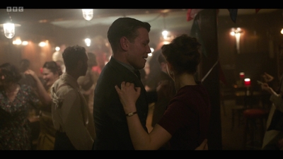 Life_After_Life_S01E03_mkv9855.jpg