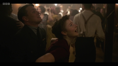 Life_After_Life_S01E03_mkv9860.jpg