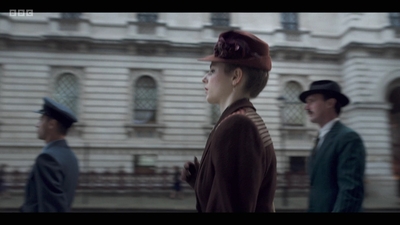 Life_After_Life_S01E04_mkv10062.jpg