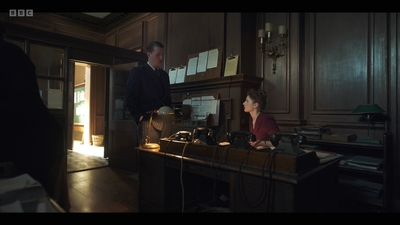 Life_After_Life_S01E04_mkv10095.jpg