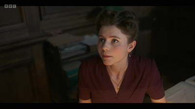 Life_After_Life_S01E04_mkv10099.jpg