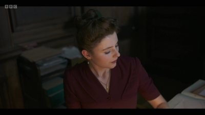 Life_After_Life_S01E04_mkv10127.jpg