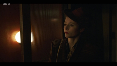 Life_After_Life_S01E04_mkv10130.jpg