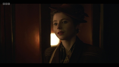 Life_After_Life_S01E04_mkv10137.jpg