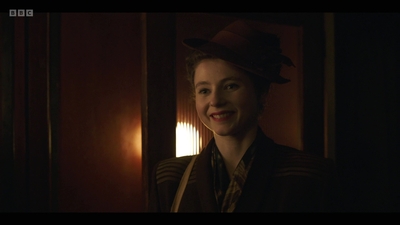 Life_After_Life_S01E04_mkv10144.jpg