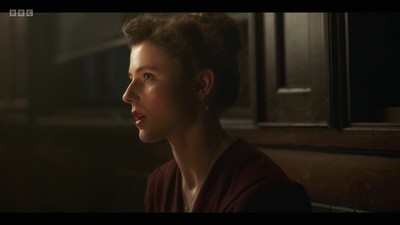 Life_After_Life_S01E04_mkv10197.jpg