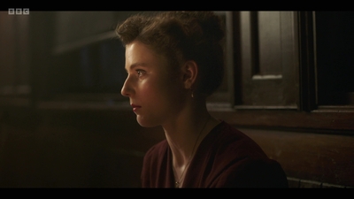 Life_After_Life_S01E04_mkv10201.jpg