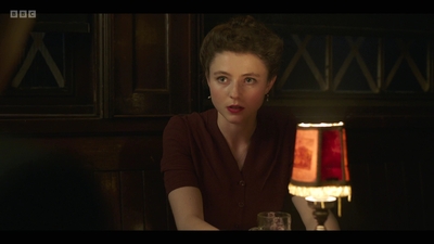 Life_After_Life_S01E04_mkv10207.jpg