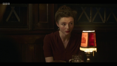Life_After_Life_S01E04_mkv10265.jpg