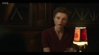 Life_After_Life_S01E04_mkv10286.jpg