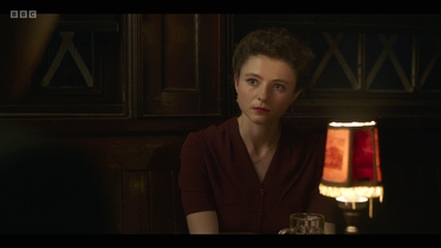 Life_After_Life_S01E04_mkv10288.jpg