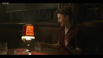 Life_After_Life_S01E04_mkv10319.jpg