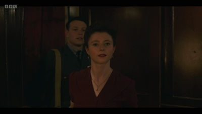 Life_After_Life_S01E04_mkv10332.jpg