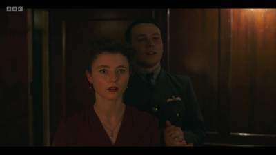 Life_After_Life_S01E04_mkv10344.jpg