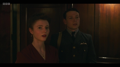 Life_After_Life_S01E04_mkv10350.jpg