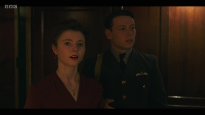 Life_After_Life_S01E04_mkv10357.jpg